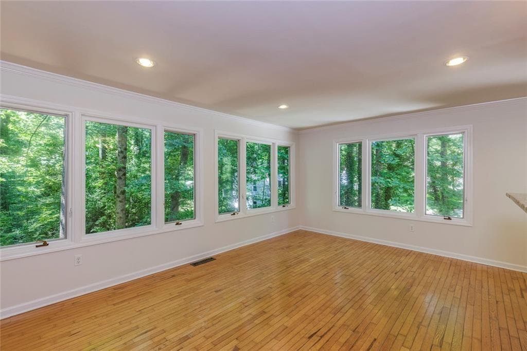 4 bedroom, 4 bathroom, 3,732 sq ft single family residence under contract at 3450 Winfair Place, Marietta, GA 30062 — photo 8