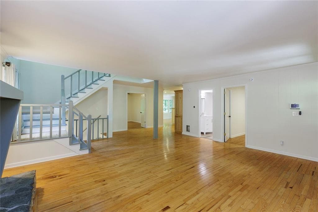 4 bedroom, 4 bathroom, 3,732 sq ft single family residence under contract at 3450 Winfair Place, Marietta, GA 30062 — photo 10