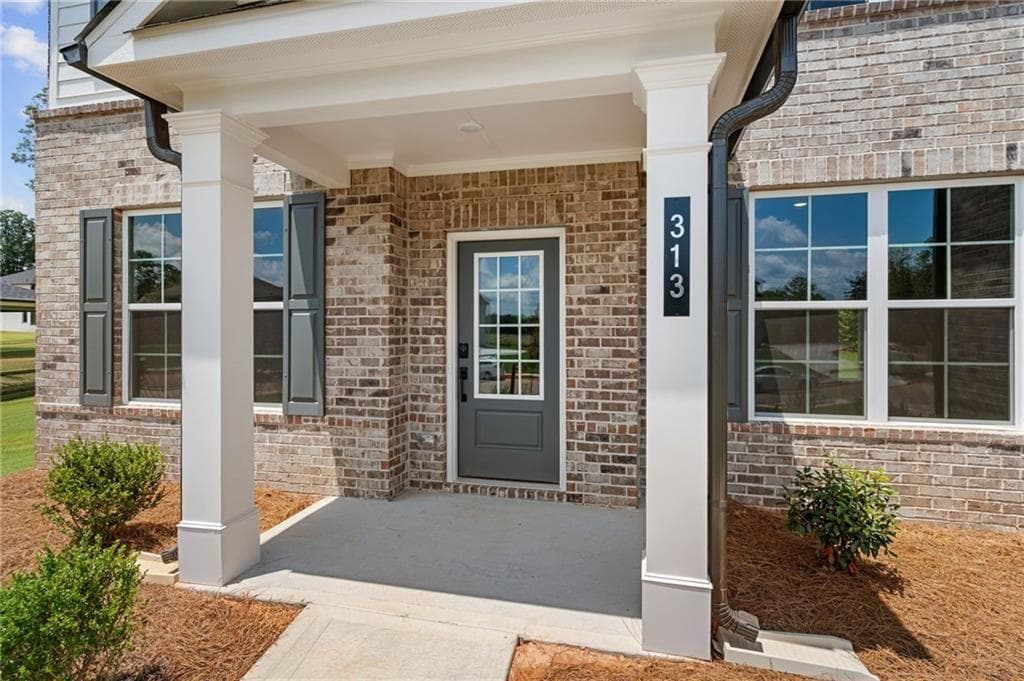 5 bedroom, 4 bathroom, 2,987 sq ft single family residence for sale at 313 Sundown Trail, Mcdonough, GA 30252 — photo 3