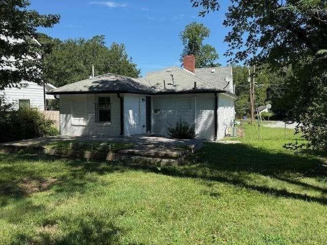 3 bedroom, 2 bathroom, 1,494 sq ft single family residence for sale at 2040 Chicago Avenue, Atlanta, GA 30314 — photo 9