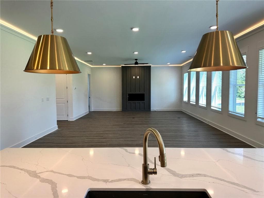 4 bedroom, 5 bathroom, 3,148 sq ft single family residence under contract at 7950 Grand Meadow Run, Gainesville, GA 30506 — photo 9