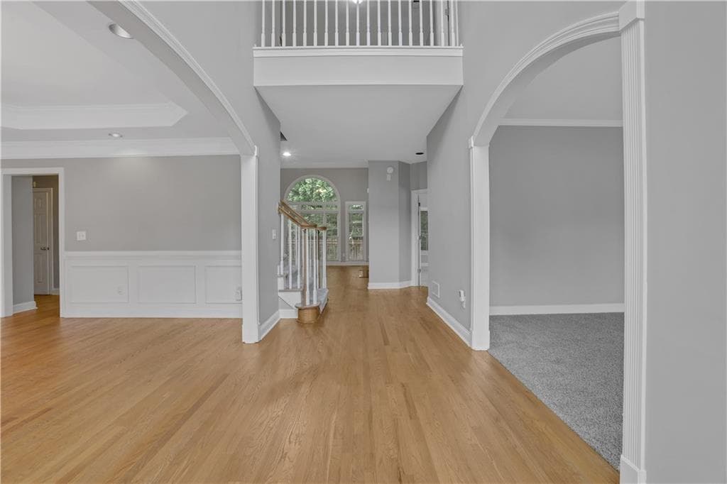 6 bedroom, 6 bathroom, 5,245 sq ft single family residence under contract at 5150 Oak Plantation Walk, Lilburn, GA 30047 — photo 4