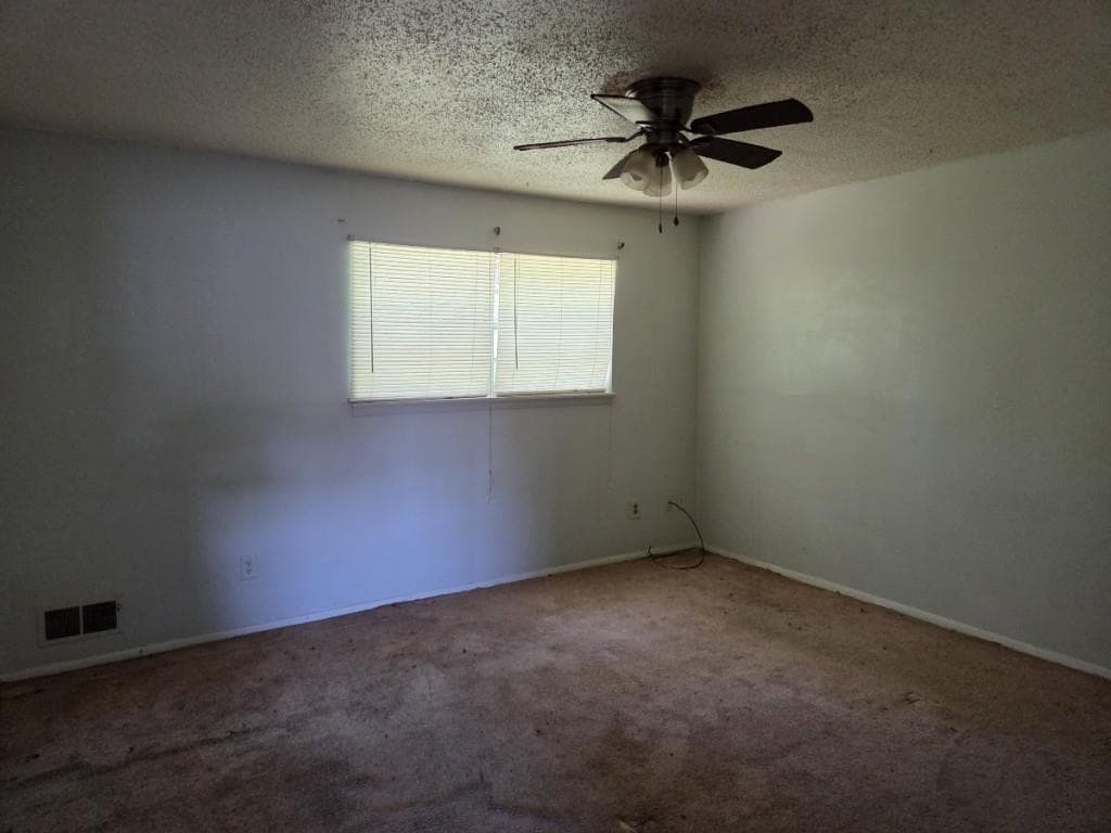 3 bedroom, 3 bathroom, 1,340 sq ft townhouse under contract at 4701 Flat Shoals Road 38G, Union City, GA 30291 — photo 6