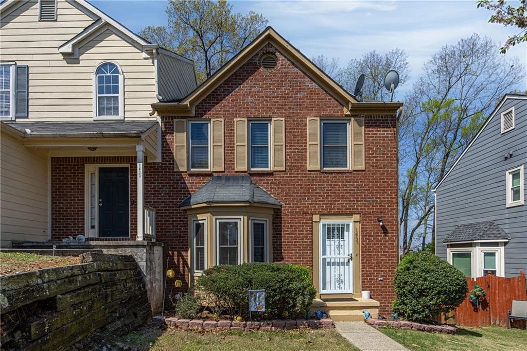 3 bedroom, 4 bathroom, 1,396 sq ft townhouse for sale at 1835 Barrington Overlook, Marietta, GA 30066 — photo 1 of 11