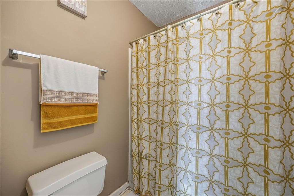 3 bedroom, 4 bathroom, 1,396 sq ft townhouse for sale at 1835 Barrington Overlook, Marietta, GA 30066 — photo 8