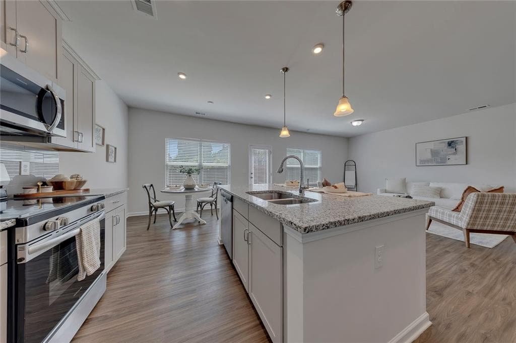 4 bedroom, 3 bathroom, 2,220 sq ft single family residence for sale at 350 Cranston Drive, Ball Ground, GA 30107 — photo 10