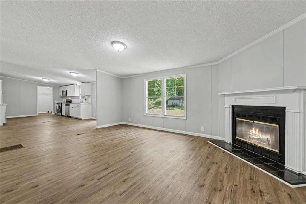 4 bedroom, 2 bathroom, 1,960 sq ft single family residence for sale at 218 Hightower Trail, Jefferson, GA 30549 — photo 5