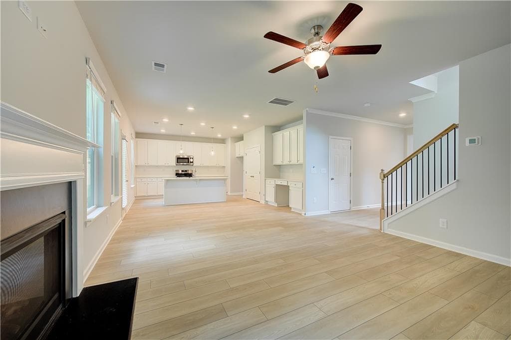 4 bedroom, 4 bathroom, 2,835 sq ft single family residence under contract at 278 Arnewood Circle, Mcdonough, GA 30253 — photo 9