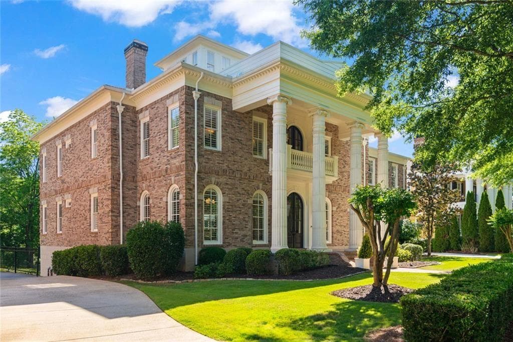 5 bedroom, 7 bathroom, 10,852 sq ft single family residence for sale at 3120 W Addison Drive, Alpharetta, GA 30022 — photo 2