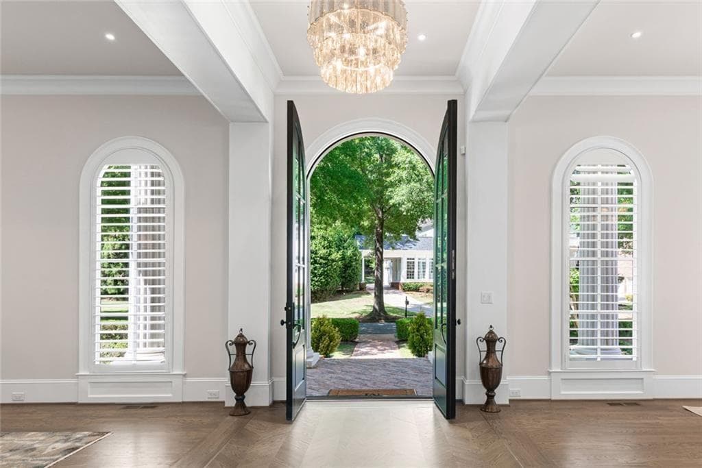 5 bedroom, 7 bathroom, 10,852 sq ft single family residence for sale at 3120 W Addison Drive, Alpharetta, GA 30022 — photo 6