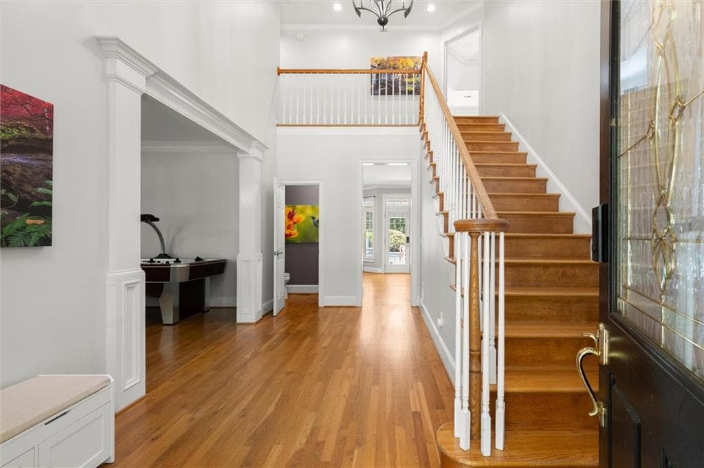 6 bedroom, 4 bathroom, 3,936 sq ft single family residence for sale at 5020 Hamptons Club Drive, Alpharetta, GA 30004 — photo 4
