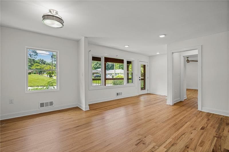 3 bedroom, 3 bathroom, 1,550 sq ft single family residence for sale at 1993 Penelope Street, Atlanta, GA 30314 — photo 7