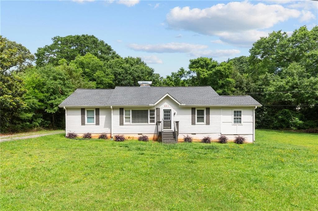 2 bedroom, 2 bathroom, 1,756 sq ft single family residence for sale at 641 Highway 23, Suwanee, GA 30024