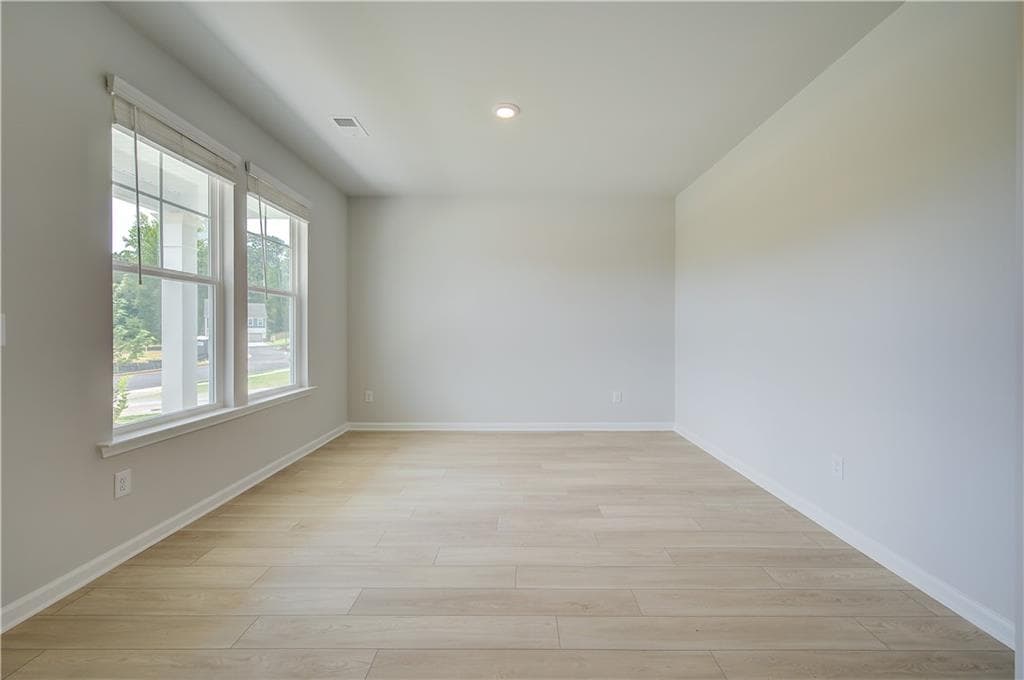 4 bedroom, 4 bathroom, 3,240 sq ft single family residence under contract at 616 Gratton Lane, Mcdonough, GA 30253 — photo 6