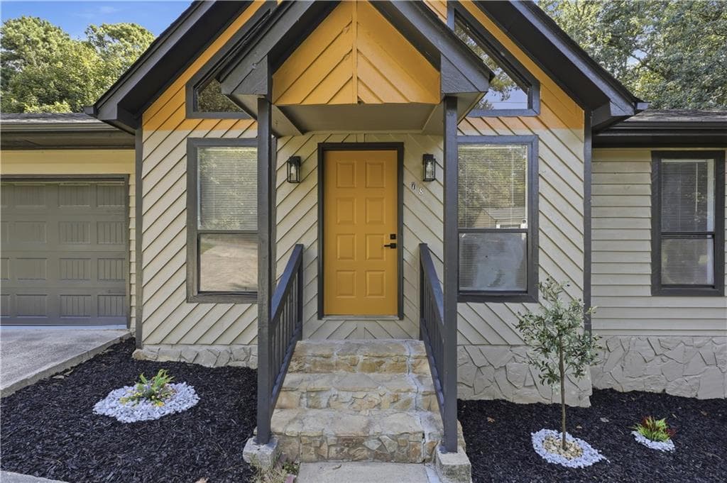 4 bedroom, 3 bathroom, 2,819 sq ft single family residence for sale at 78 Regal way northwest Way, Lawrenceville, GA 30044 — photo 3