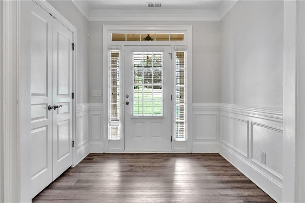 5 bedroom, 4 bathroom, 3,519 sq ft single family residence for sale at 247 Chandler Walk, Loganville, GA 30052 — photo 3
