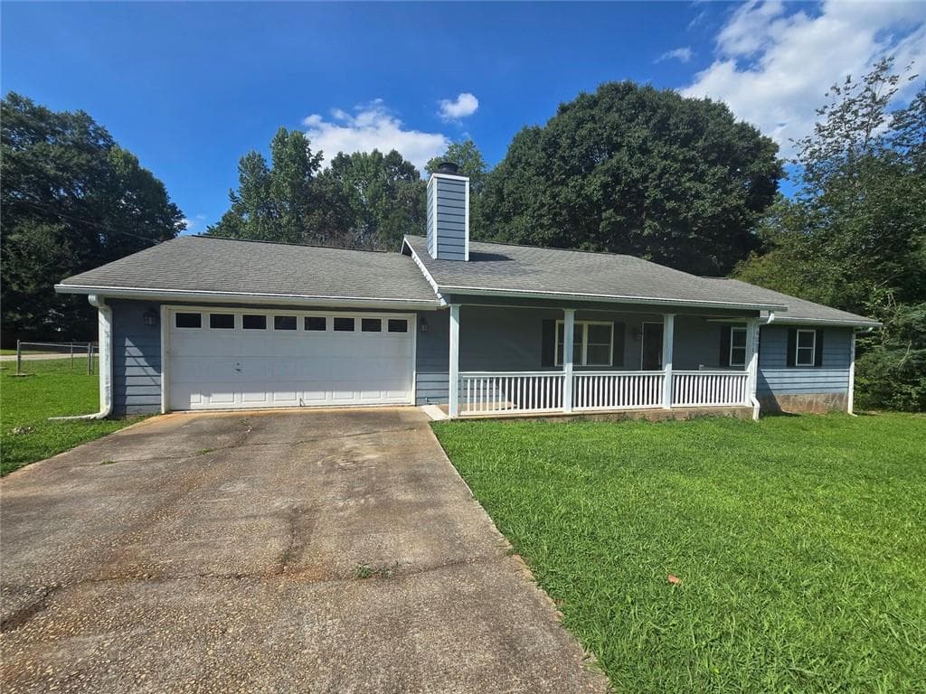 4 bedroom, 3 bathroom, 1,599 sq ft single family residence under contract at 122 Spring Valley Circle, Stockbridge, GA 30281