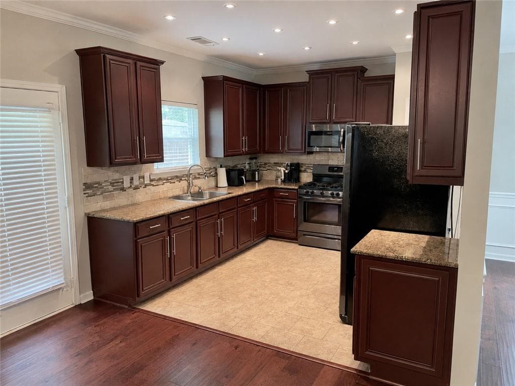 4 bedroom, 3 bathroom, 2,504 sq ft single family residence for sale at 131 Birch Street, Hiram, GA 30141 — photo 4