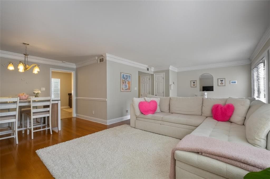 3 bedroom, 3 bathroom, 1,632 sq ft condominium for sale at 6980 Roswell Road A8, Atlanta, GA 30328 — photo 2