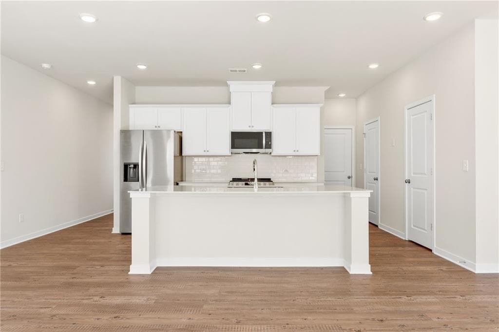 3 bedroom, 3 bathroom, 1,855 sq ft townhouse under contract at 2000 Underwood Drive 1, Lawrenceville, GA 30043 — photo 6