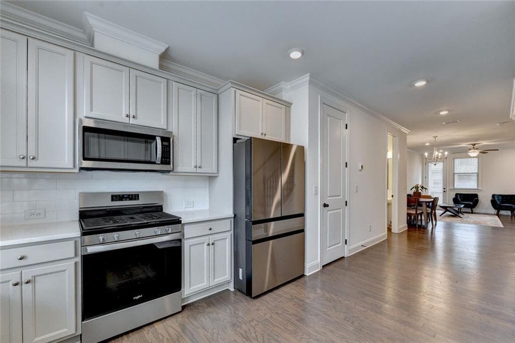 3 bedroom, 4 bathroom, 1,645 sq ft townhouse for sale at 2612 Caruso Way, Atlanta, GA 30339 — photo 5