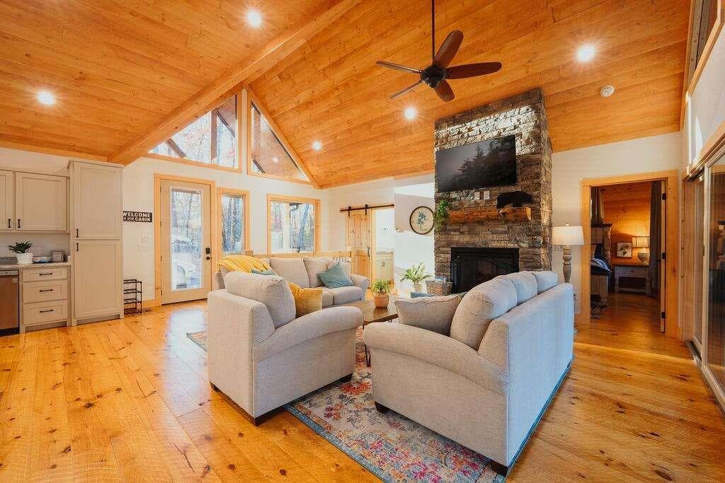 4 bedroom, 4 bathroom, 2,112 sq ft single family residence under contract at 284 Lees Ride, Mccaysville, GA 30555 — photo 6