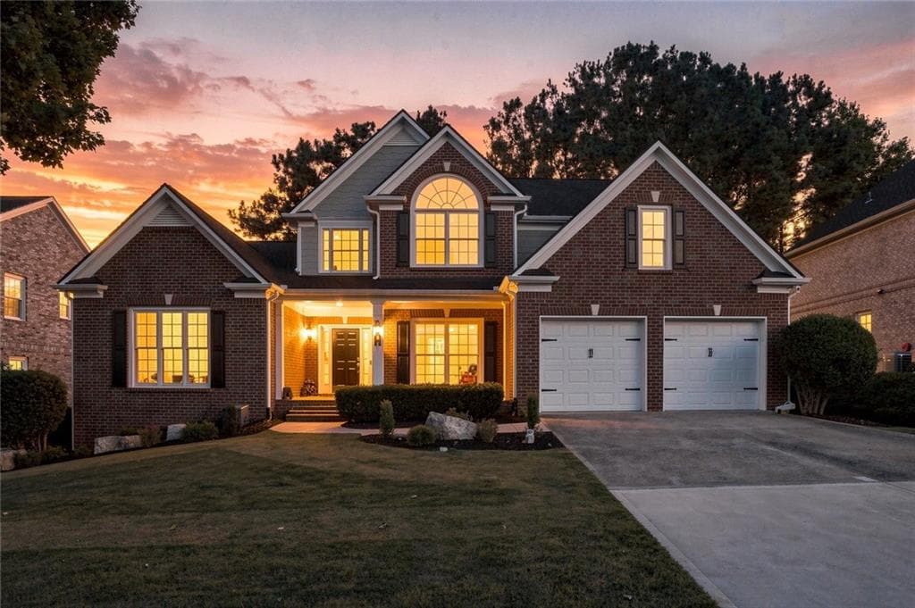 5 bedroom, 5 bathroom, 4,903 sq ft single family residence for sale at 7027 Bennington Lane, Cumming, GA 30041 — photo 2