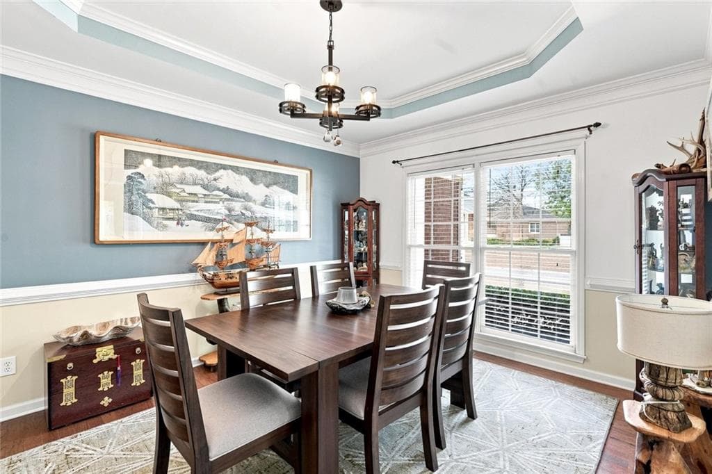 5 bedroom, 5 bathroom, 4,903 sq ft single family residence for sale at 7027 Bennington Lane, Cumming, GA 30041 — photo 9