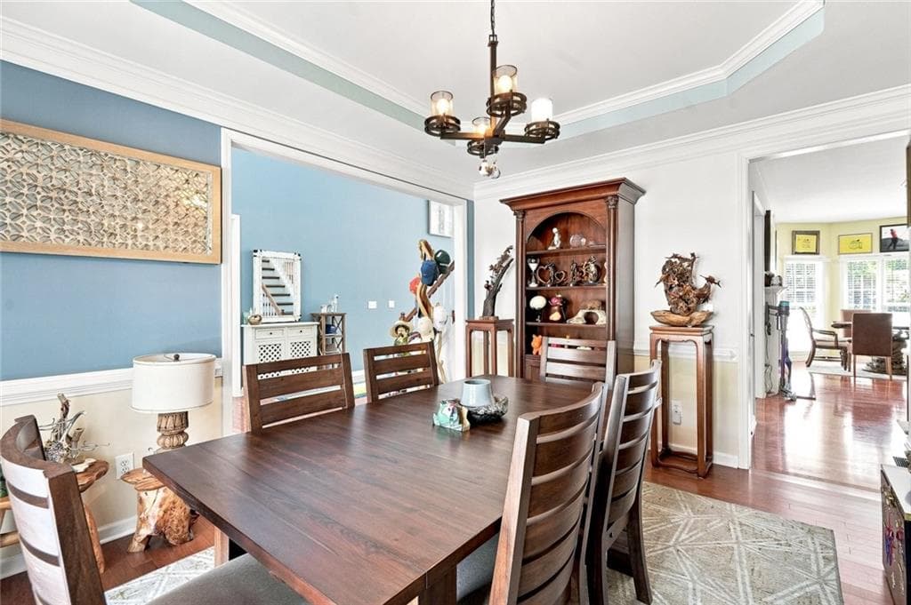 5 bedroom, 5 bathroom, 4,903 sq ft single family residence for sale at 7027 Bennington Lane, Cumming, GA 30041 — photo 10