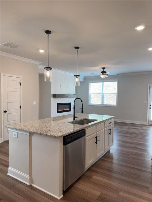 3 bedroom, 3 bathroom, 1,850 sq ft townhouse for rent at 4695 Cypress Park Drive, Gainesville, GA 30504 for $2,000 a month — photo 7