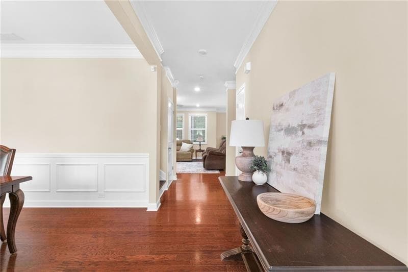 6 bedroom, 4 bathroom, 4,013 sq ft single family residence for sale at 526 Rokeby Drive, Woodstock, GA 30188 — photo 2