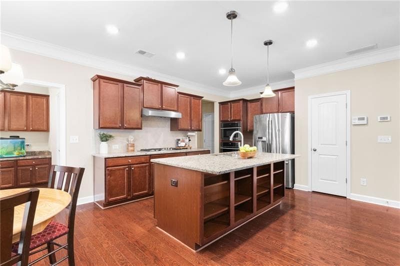 6 bedroom, 4 bathroom, 4,013 sq ft single family residence for sale at 526 Rokeby Drive, Woodstock, GA 30188 — photo 7