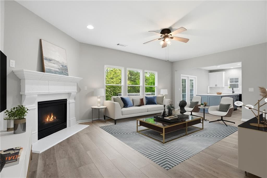 4 bedroom, 4 bathroom, 3,319 sq ft single family residence for sale at 7812 Keepsake Lane, Flowery Branch, GA 30542 — photo 4