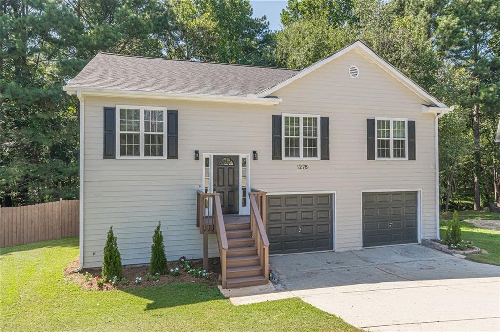 4 bedroom, 2 bathroom, 1,736 sq ft single family residence under contract at 1278 Lynx Court, Hampton, GA 30228 — photo 4