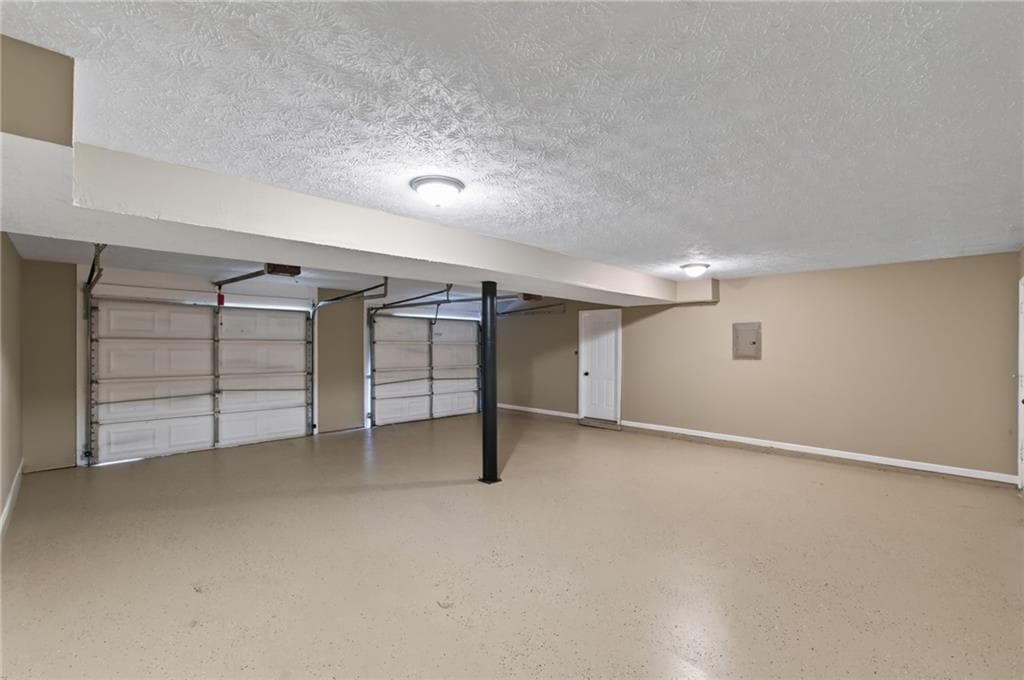 4 bedroom, 2 bathroom, 1,736 sq ft single family residence under contract at 1278 Lynx Court, Hampton, GA 30228 — photo 6