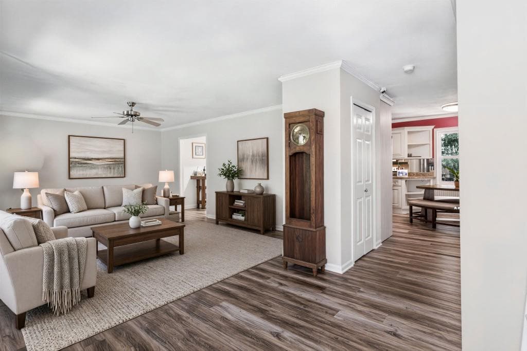 4 bedroom, 3 bathroom, 2,700 sq ft single family residence for sale at 212 Simpson Drive, Kennesaw, GA 30144 — photo 2