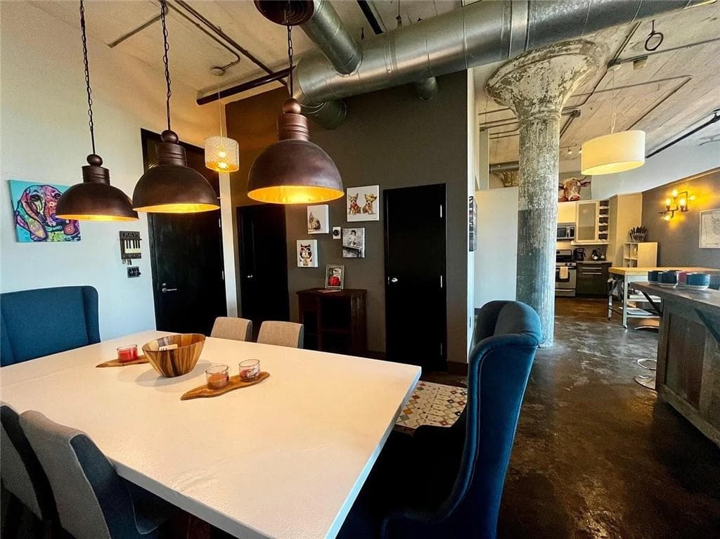 1 bedroom, 1 bathroom, 1,099 sq ft condominium for sale at 434 Marietta Street 204, Atlanta, GA 30313 — photo 3