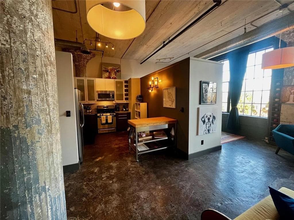 1 bedroom, 1 bathroom, 1,099 sq ft condominium for sale at 434 Marietta Street 204, Atlanta, GA 30313 — photo 7