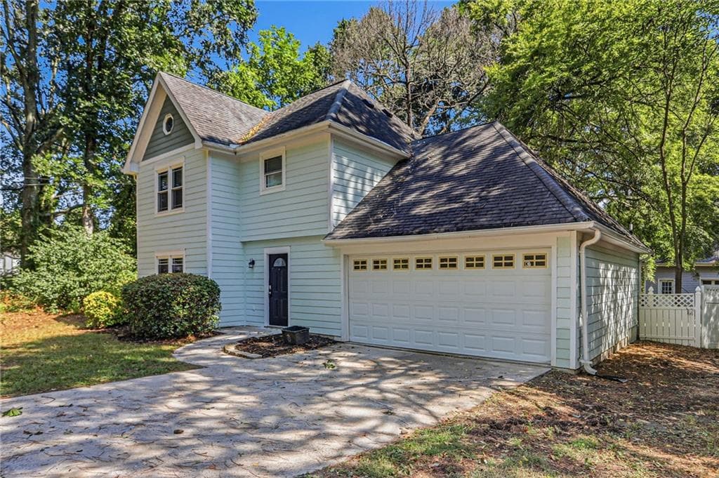 4 bedroom, 3 bathroom, 1,748 sq ft single family residence for sale at 2130 Grayfield Drive, Grayson, GA 30017 — photo 2