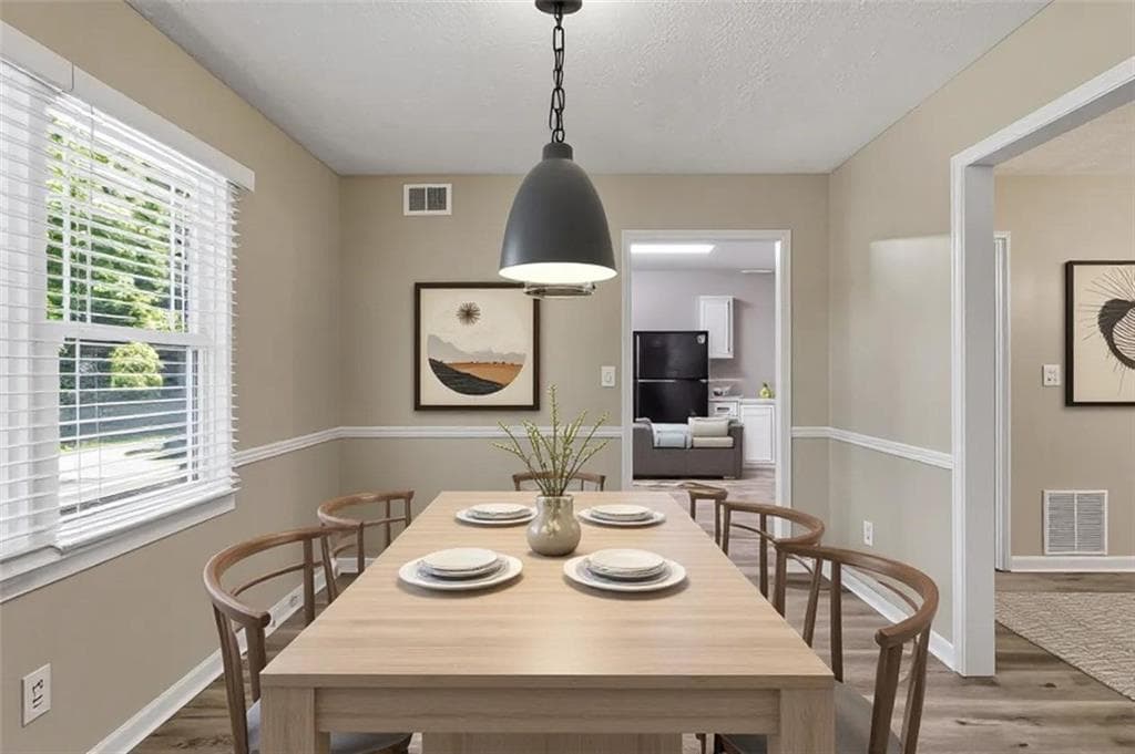 4 bedroom, 3 bathroom, 1,748 sq ft single family residence for sale at 2130 Grayfield Drive, Grayson, GA 30017 — photo 4