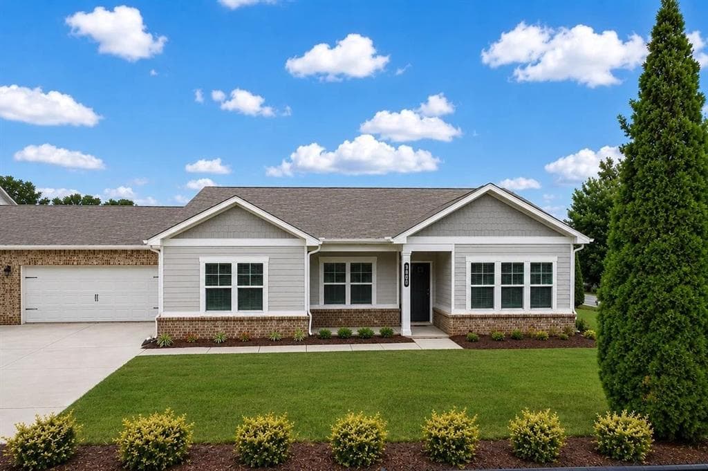 3 bedroom, 2 bathroom, 1,752 sq ft townhouse for sale at 3800 Shelleydale Drive, Powder Springs, GA 30127 — photo 1 of 25