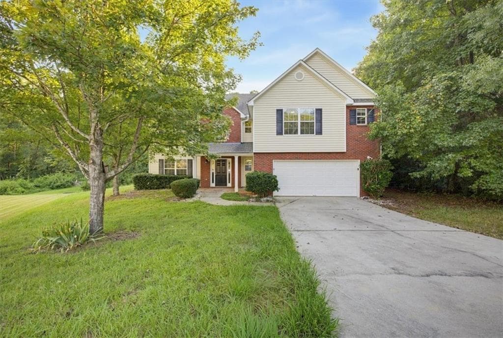 4 bedroom, 3 bathroom, 2,419 sq ft single family residence for sale at 834 Thompson Ridge Drive, Monroe, GA 30655