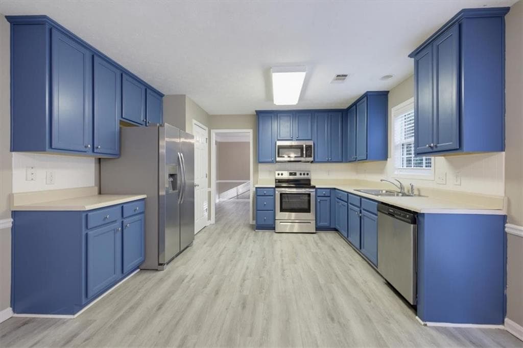 4 bedroom, 3 bathroom, 2,419 sq ft single family residence for sale at 834 Thompson Ridge Drive, Monroe, GA 30655 — photo 10