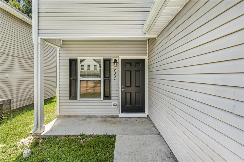 3 bedroom, 3 bathroom, 1,248 sq ft single family residence for sale at 2354 Hackamore Drive, South Fulton, GA 30349 — photo 4