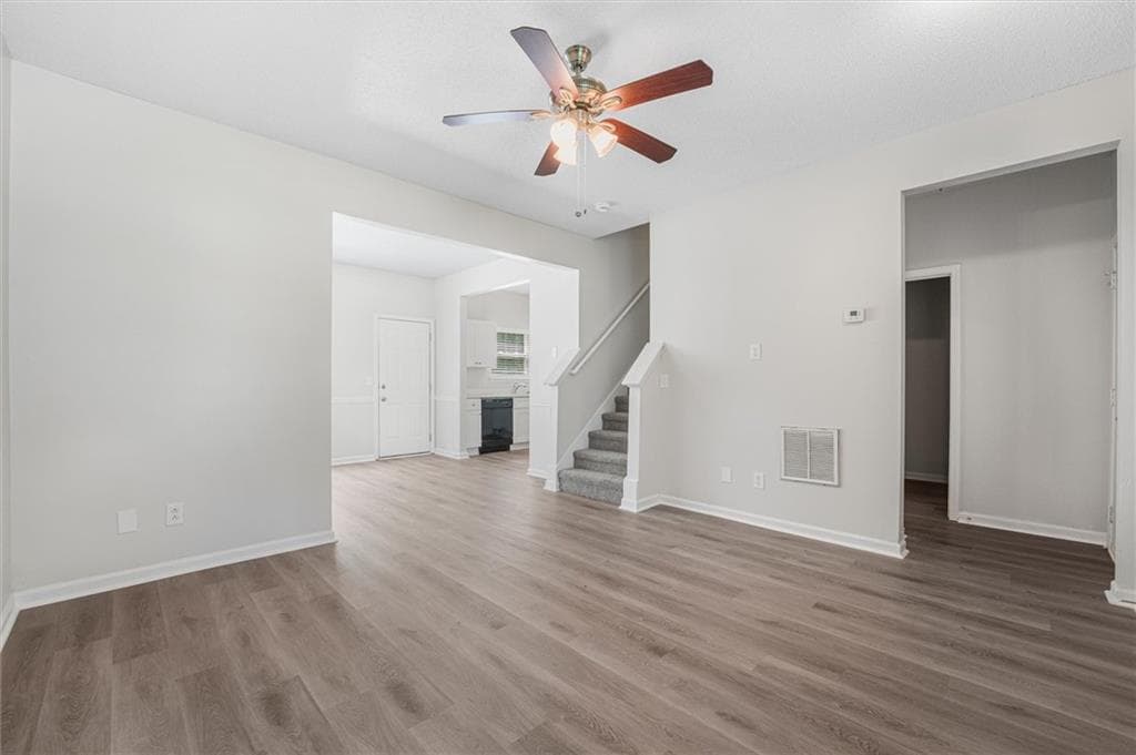 3 bedroom, 3 bathroom, 1,248 sq ft single family residence for sale at 2354 Hackamore Drive, South Fulton, GA 30349 — photo 9