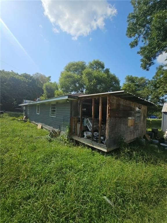 2 bedroom, 1 bathroom, 1,196 sq ft single family residence for sale at 1105 Vann Drive, Cedartown, GA 30125