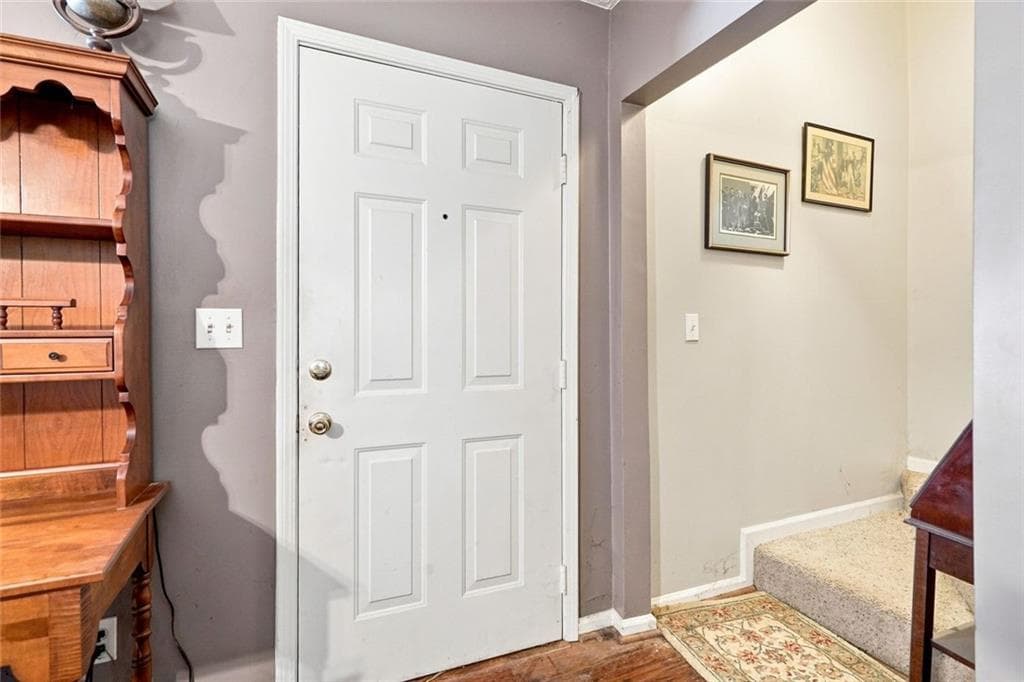 4 bedroom, 2 bathroom, 1,983 sq ft single family residence for sale at 2152 Red Rose Lane, Loganville, GA 30052 — photo 3