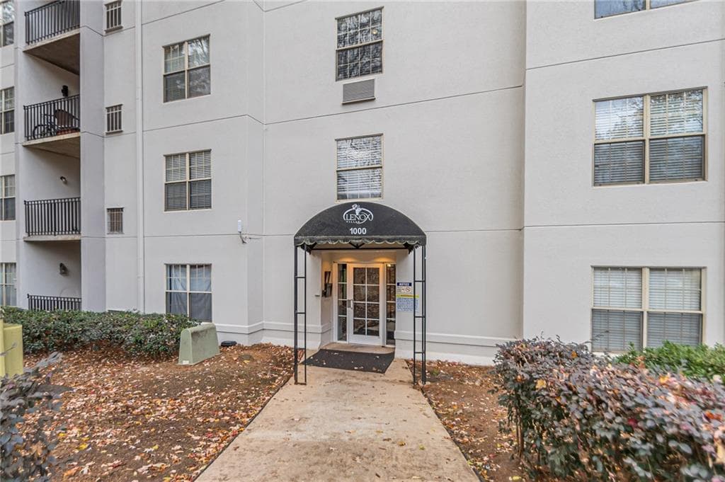 2 bedroom, 2 bathroom, 1,165 sq ft condominium for sale at 970 Sidney Marcus Boulevard 1217, Atlanta, GA 30324 — photo 4