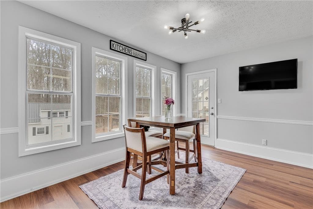 3 bedroom, 3 bathroom, 2,469 sq ft single family residence under contract at 236 Hidden Court, Winder, GA 30680 — photo 9