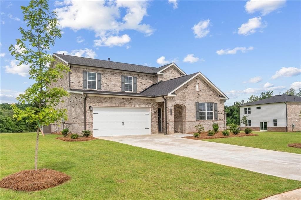 5 bedroom, 3 bathroom, 2,570 sq ft single family residence under contract at 405 Charnwood Lane, Mcdonough, GA 30253 — photo 2